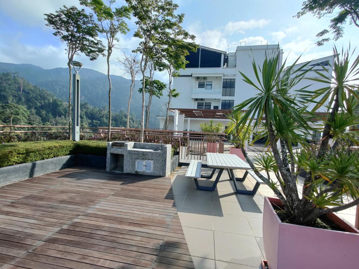 Friends & Family Apartment At Midhill Genting 8Pax Free Wifi Гентинг Хайлендс Екстериор снимка